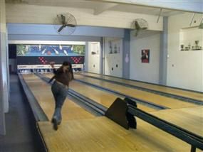 BOWLING Sabados en el Bowling 13