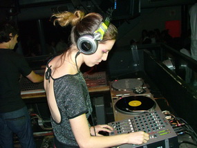 ELSIELAND Noche de DJ en Elsieland 1