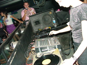ELSIELAND Noche de DJ en Elsieland 52