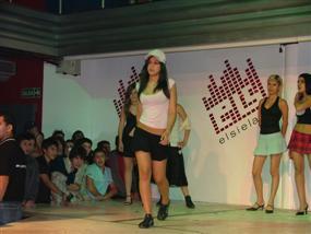 ELSIELAND Desfile 18