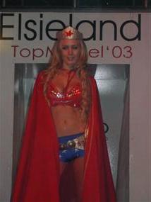 ELSIELAND Desfile Gancia 11