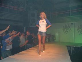 ELSIELAND Desfile Viernes 15