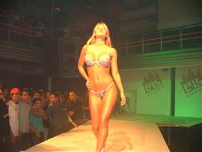 ELSIELAND Desfile Viernes 2