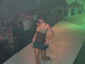 ELSIELAND Desfile Viernes 6